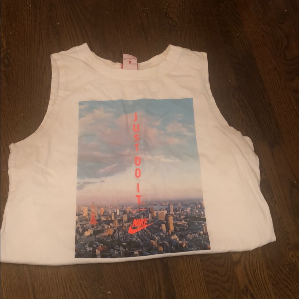 NIKE Graphic Muscle Tank Top